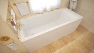 Ванна из искусственного камня AquaStone Арма 170x70см белый